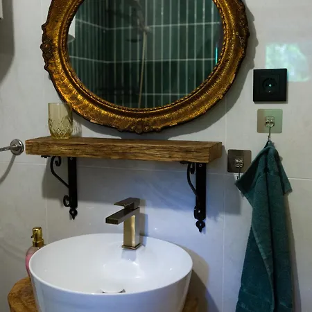 Riverside Pisak Tatil Evi *