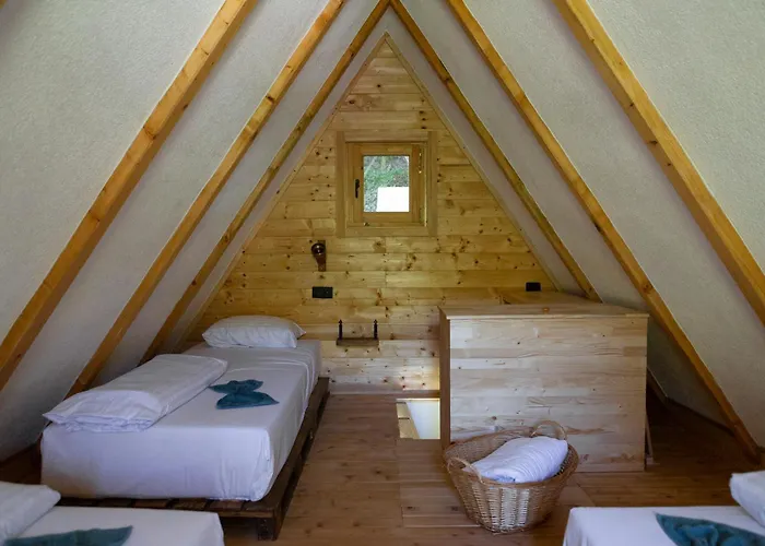 Semesterbostad Riverside Pisak Kulen Vakuf